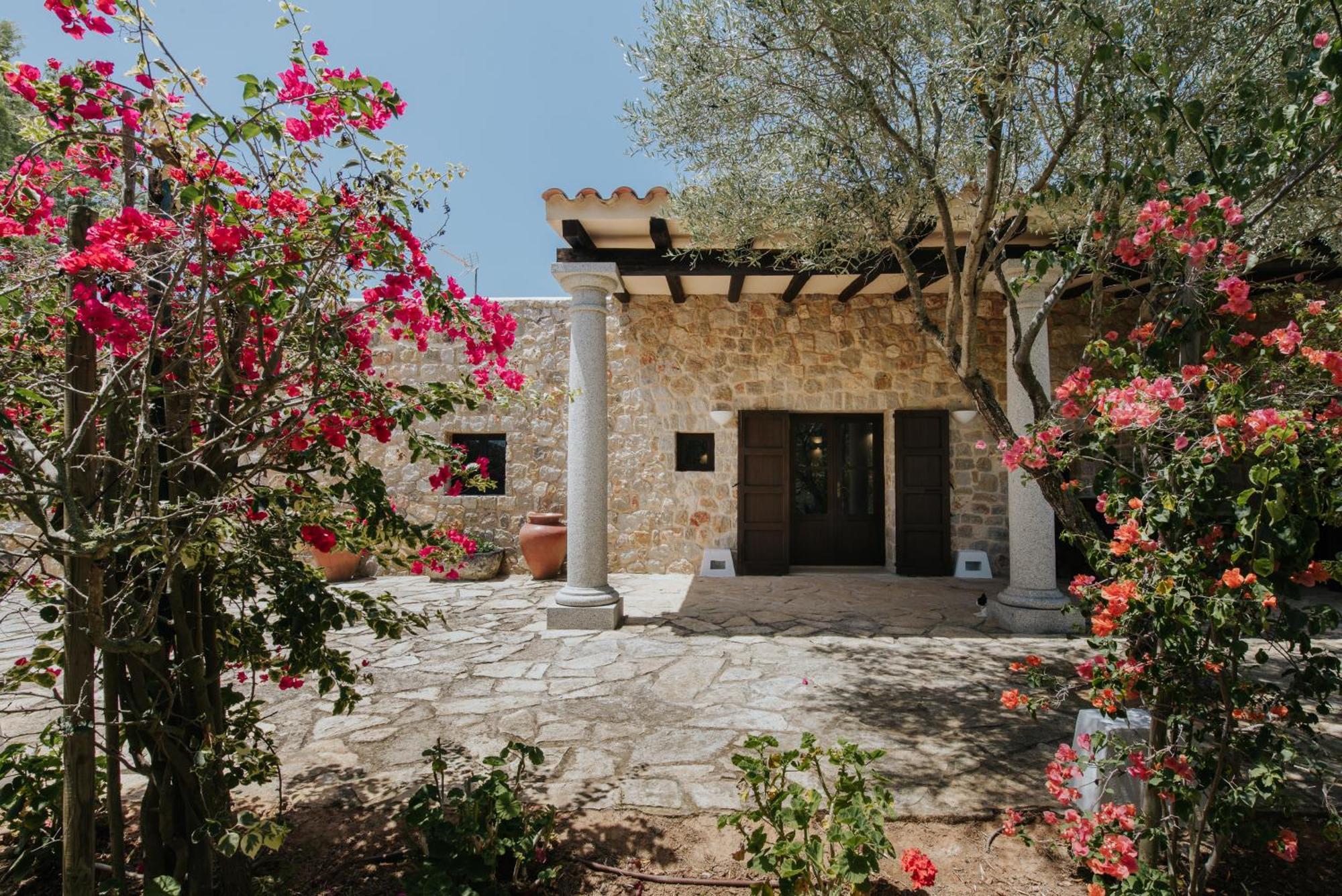 Villa & Guesthouse Paissa D'En Bernat 卡拉塔瑞达 外观 照片
