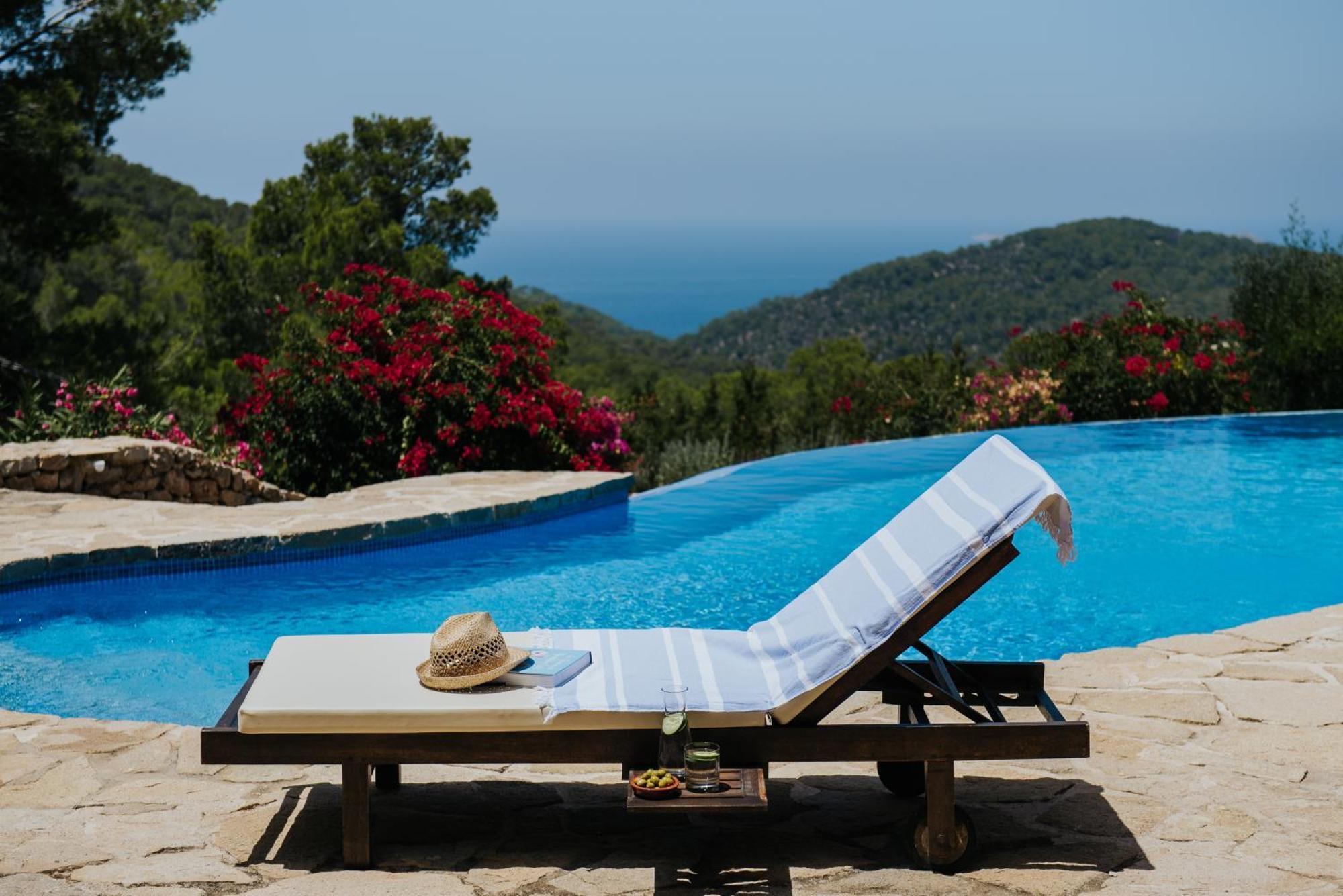 Villa & Guesthouse Paissa D'En Bernat 卡拉塔瑞达 外观 照片