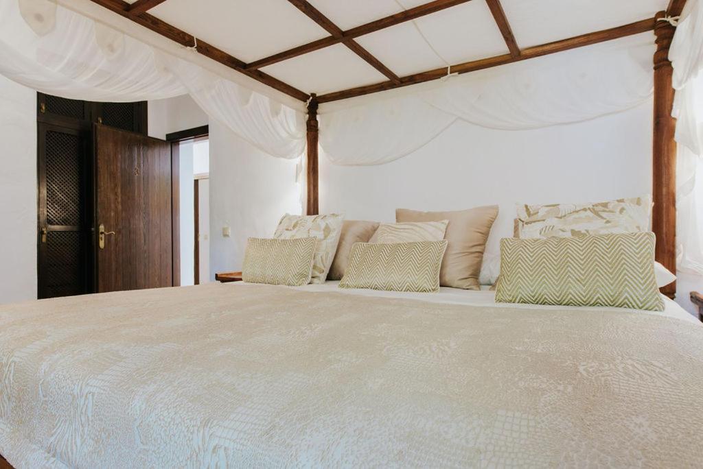 Villa & Guesthouse Paissa D'En Bernat 卡拉塔瑞达 外观 照片